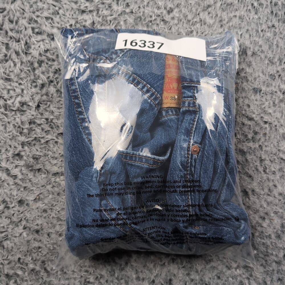 Levis Jeans Mens 36x32 Blue 559 Relaxed Straight Leg Denim Casual Distressed - Picture 10 of 10